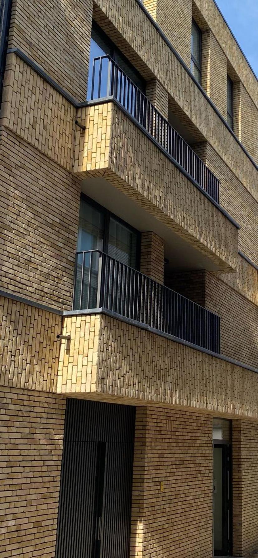 Central Studio In Kortrijk Eksteriør billede